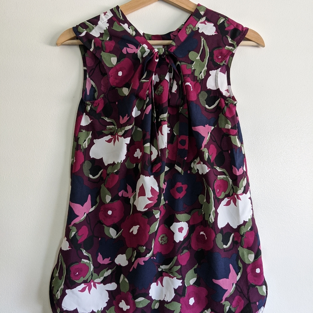 Floral blouse with bow